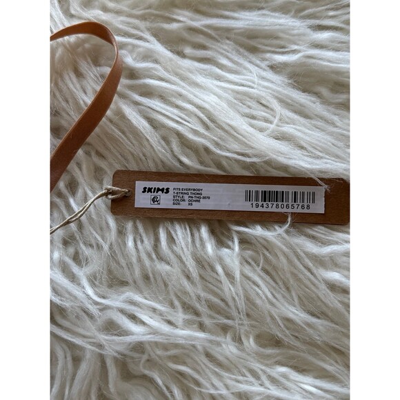 Skims Fits Everybody T-String Thong Ochre Size XS - Picture 7 of 7